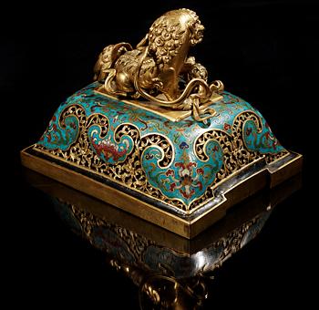 A cloisonne censer with cover, Qing dynasty, Qinalong (1736-95).