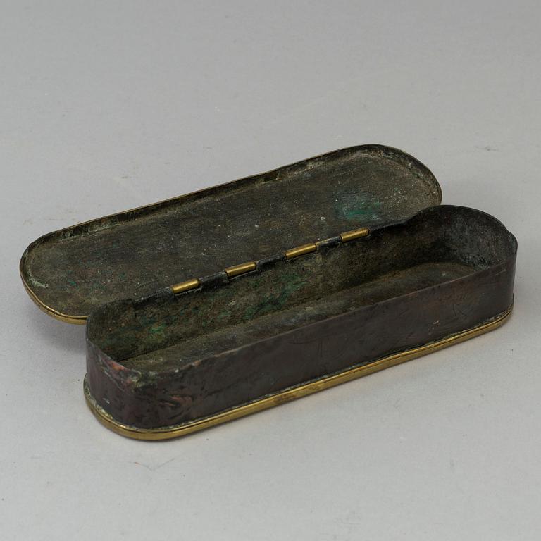 AN 18TH CENTURY BRASS BOX.