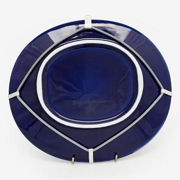 Birger Kaipiainen, a decorative ceramic dish, marked Birger Kaipiainen, Arabia Finland.