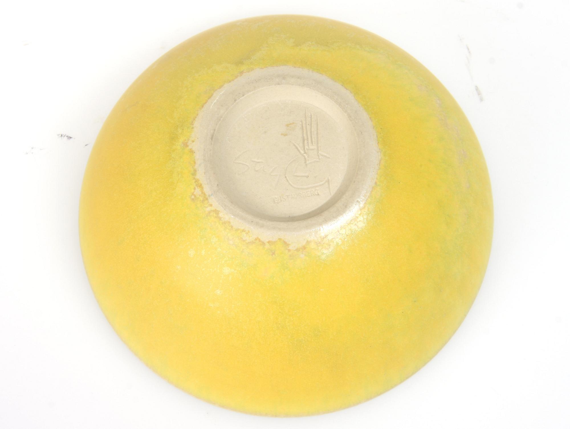 VAS samt SKÅLAR, 2 st, stengods, Stig Lindberg samt Carl-Harry Stålhane.