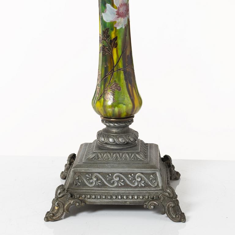 A kerosene lamp, first half of the 20th century.