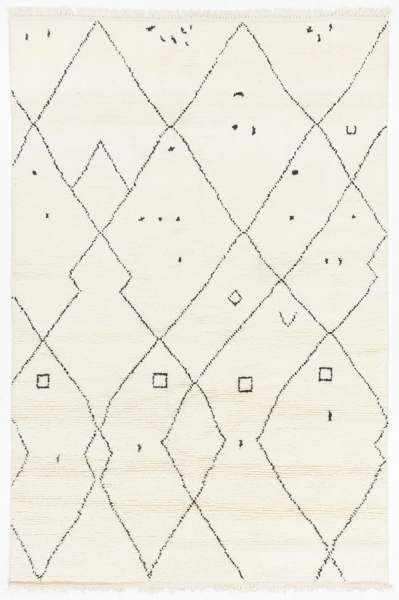 Matta, Marocko design, ca 300 x 200 cm.