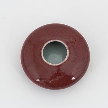 Penselbad, porslin. Sen Qingdynasti.