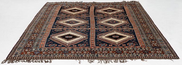 A carpet, Qashkai 'Shekarlou', approx. 310 x 227 cm.