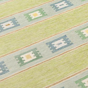 MATTO, flat weave, ca 306 x 202 cm, signed GN. Sweden, first half of the 20th century.