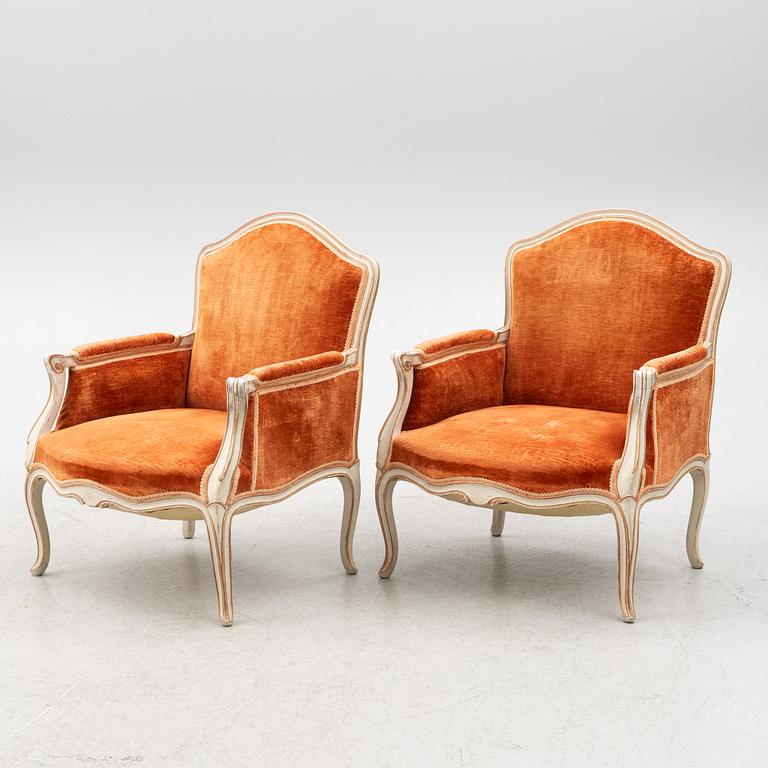 A pair of bergeres, Louis XV style 20th century.