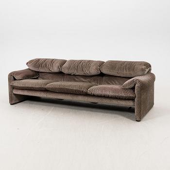 Vico Magistretti, a 'Maralunga' sofa from Cassina, Italy, late 20th Century.
