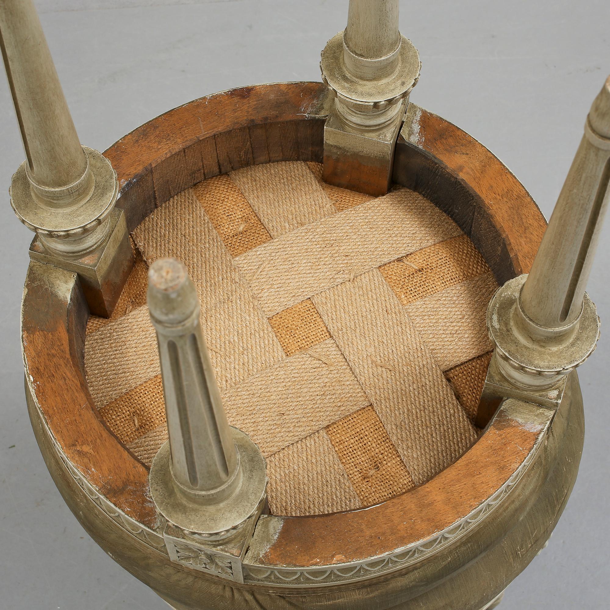 TABURETTER, ett par, gustaviansk stil, 1900-tal.