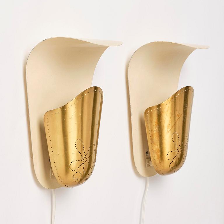 Harald Notini, a pair of wall lamps model "8596", Arvid Böhlmarks Lampfabrik, Stockholm, 1940s-50s.