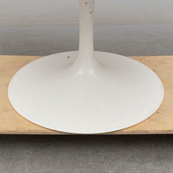 EERO SAARINEN, bord, "Tulip", Knoll International, 1900-talets senare del.