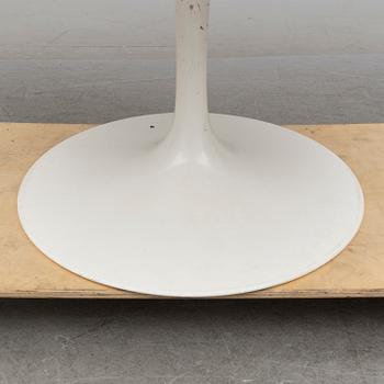 EERO SAARINEN, bord, "Tulip", Knoll International, 1900-talets senare del.