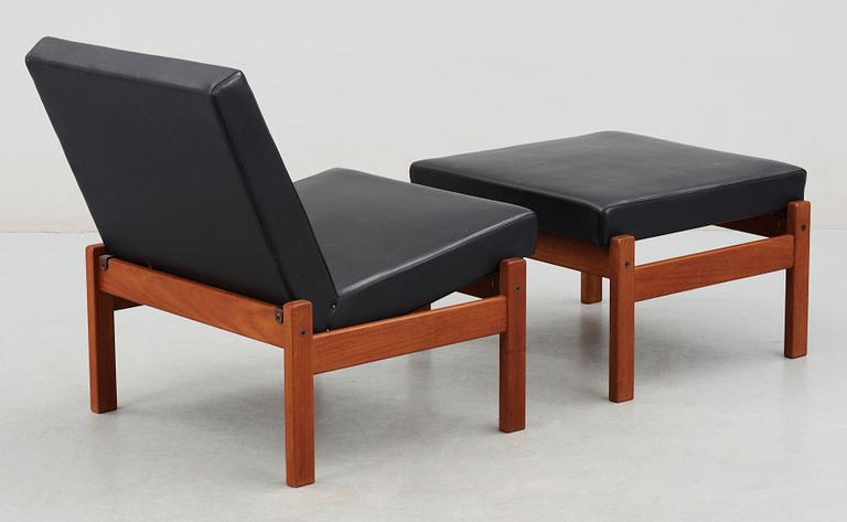 FÅTÖLJ samt FOTPALL, Yngve Ekström, Swedese. 1900-talets andra hälft.