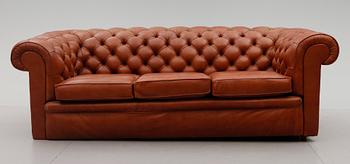 SOFFA SAMT FÅTÖLJ, Chesterfield, sent 1900-tal.