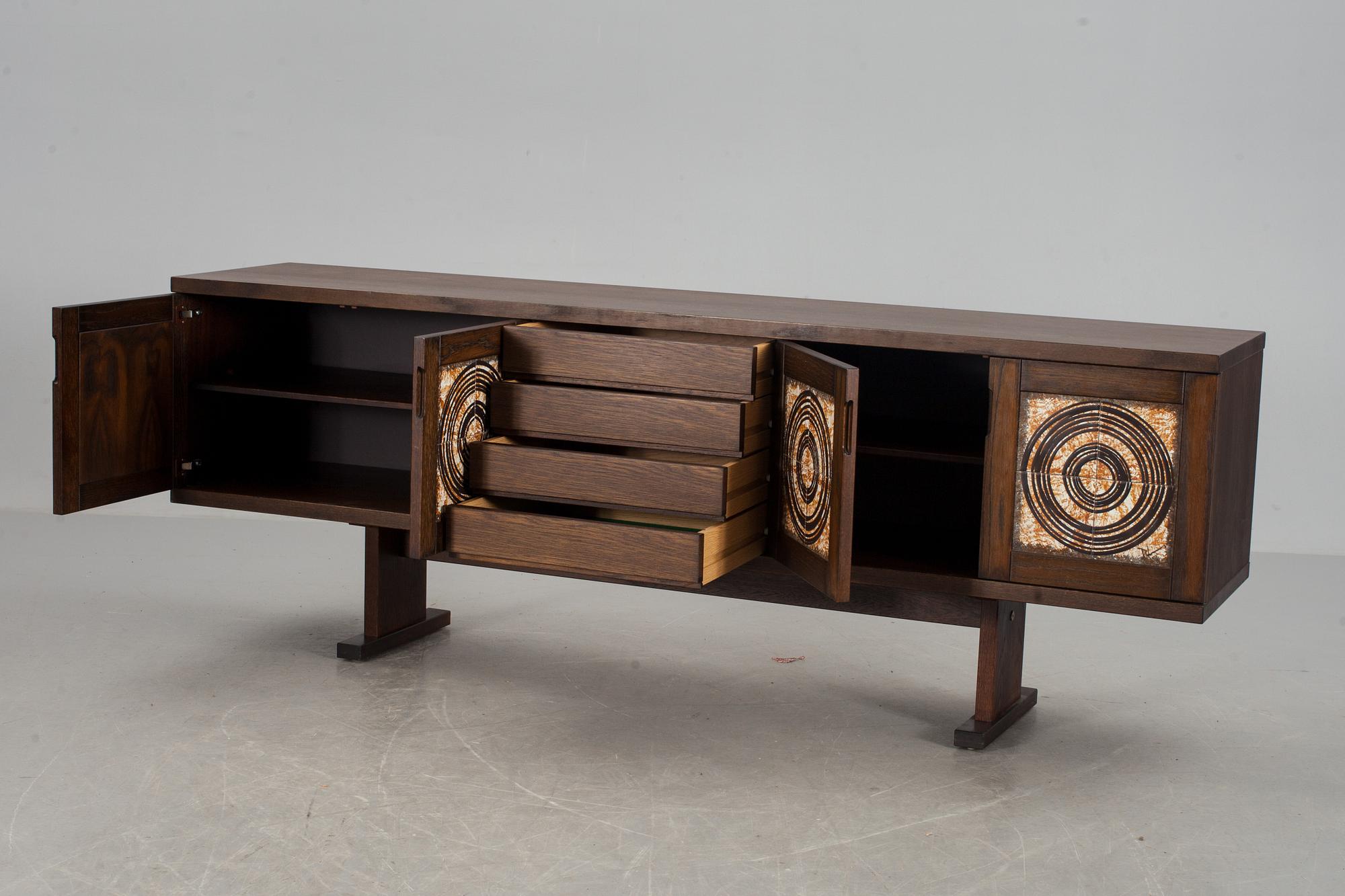 SIDEBOARD, Gansö, Danmark. 1970-tal.