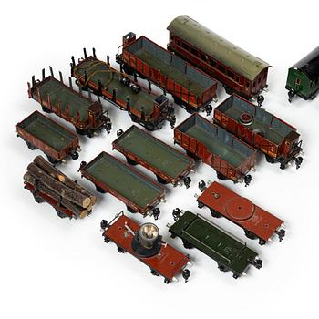 Märklin, 18 carriages and accessories, Germany, 1930s. 0 gauge.