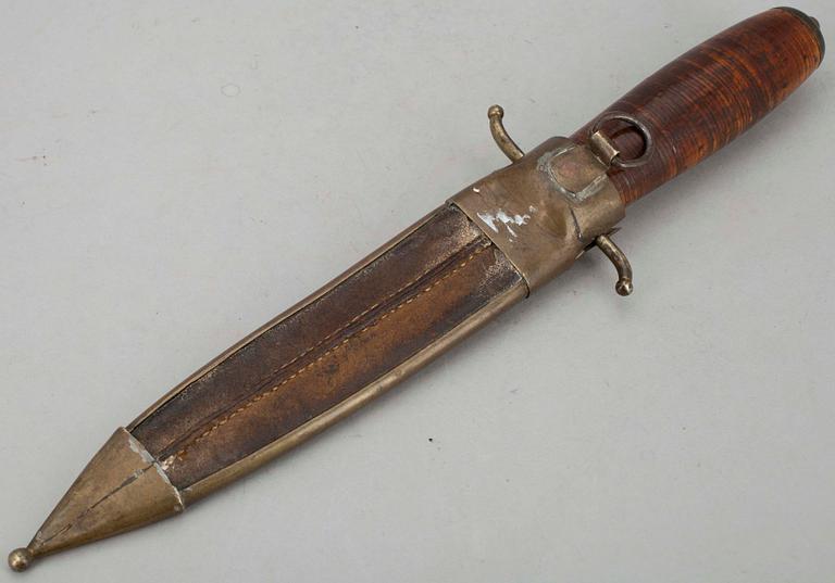 DOLK, näverskaft, mässingsslida. 1800-talets senare hälft.