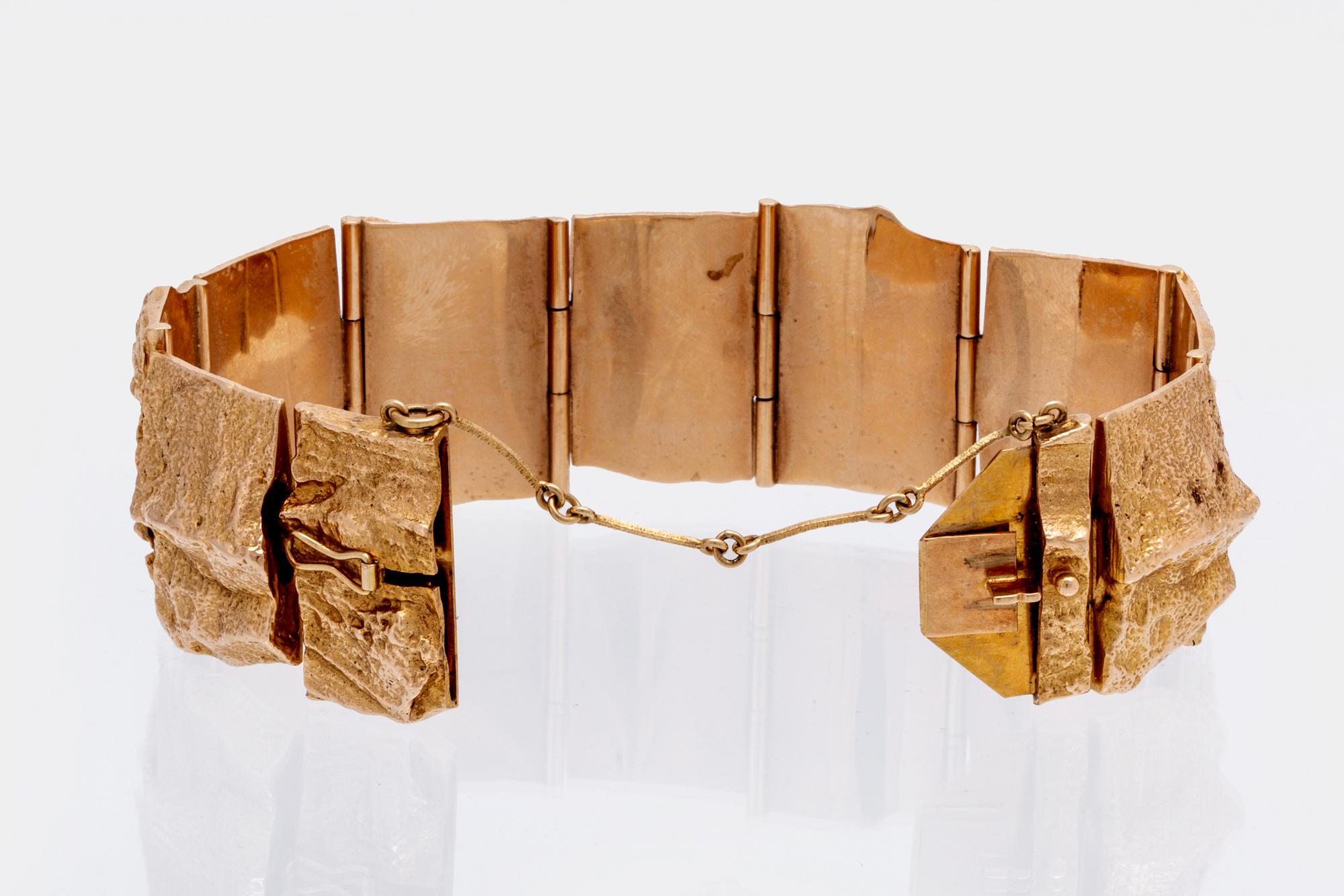 Björn Weckström, "Golden stream", a 14K gold bracelet. Lapponia 1978.