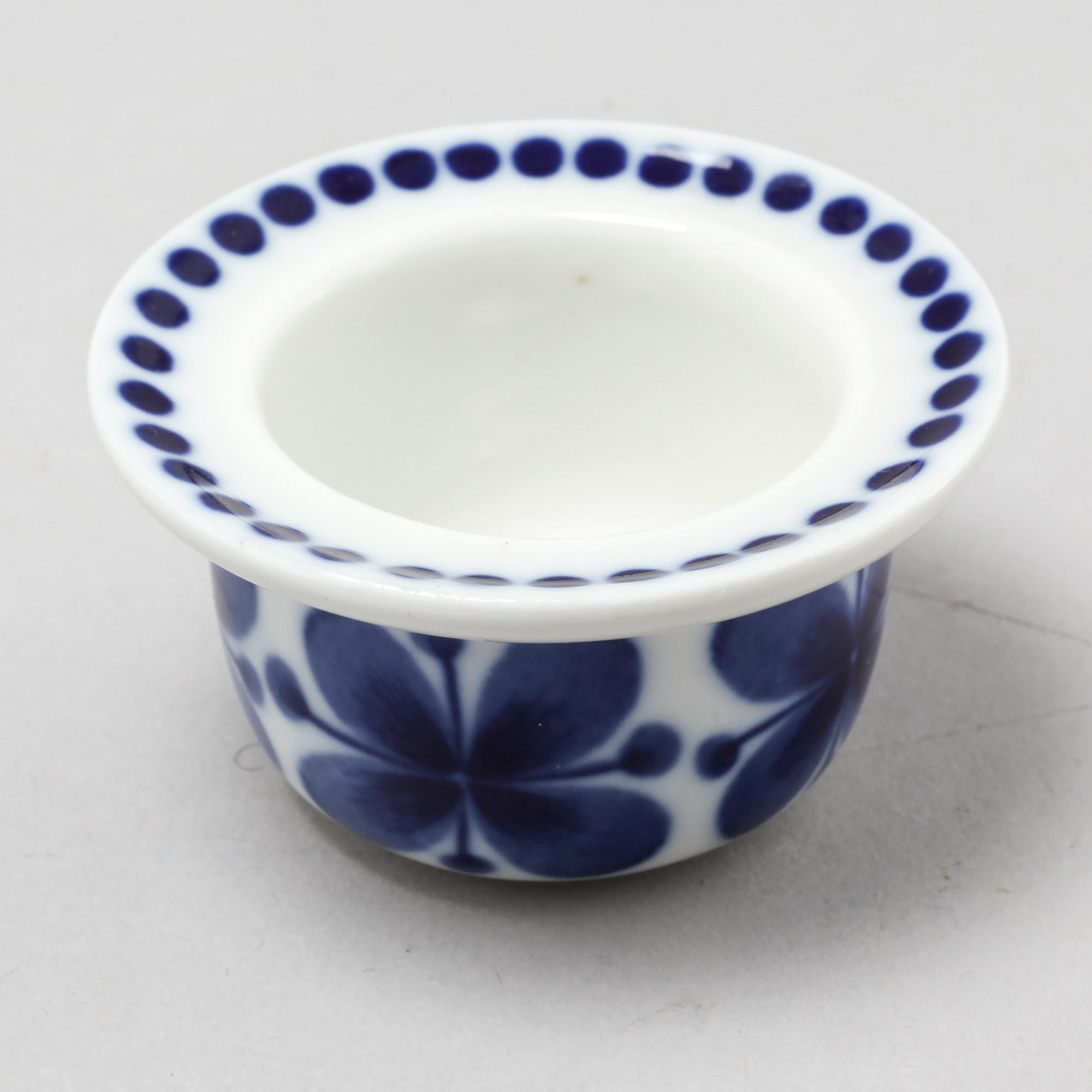 44 pieces of porcelain tableware by Marianne Westman, model "Mon Ami", for Rörstrand, 20th century.
