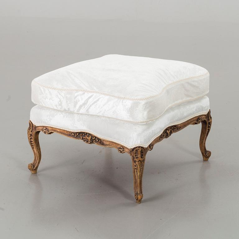 STOOL IN ROCOCO STYLE, 20th century.