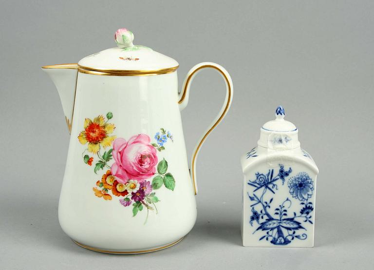 KAFFEKANNA, TALLRIKAR, 3 st och TEDOSA, porslin, Meissen, 1800/1900-tal.