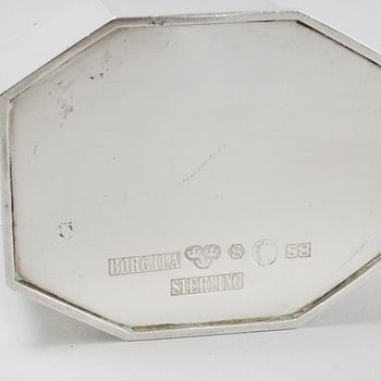 A silver sugarbowl made in Stockholm in 1944.