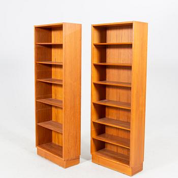 A pair of teak bookshelves Hundevad Denmark 1960/70s.