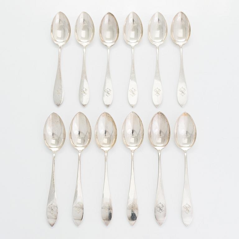 Bestickuppsättning för 12, totalt 108 delar, silver, Warszawa, Polen 1931-1963.