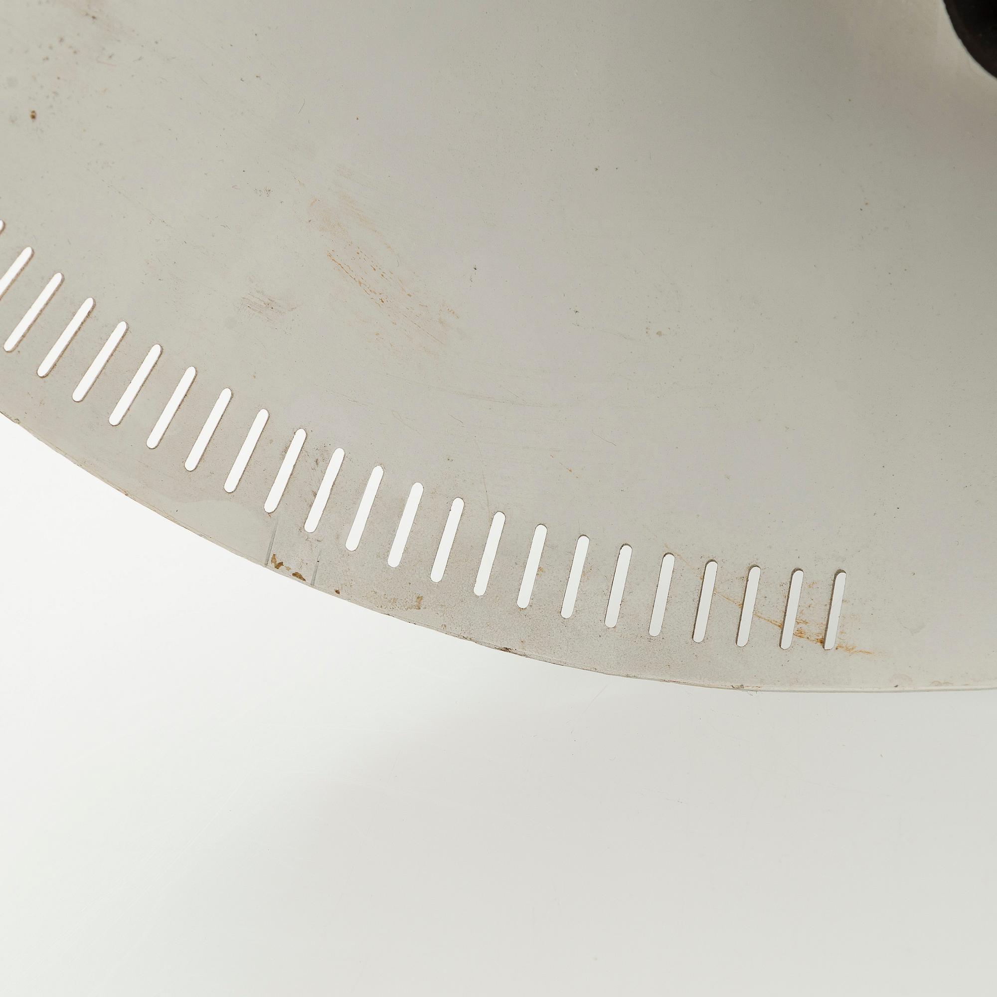 Paavo Tynell, bordslampa, modell 9227, Idman 1900-talets mitt.