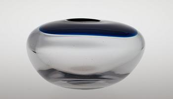 Timo Sarpaneva, A GLASS SCULPTURE.