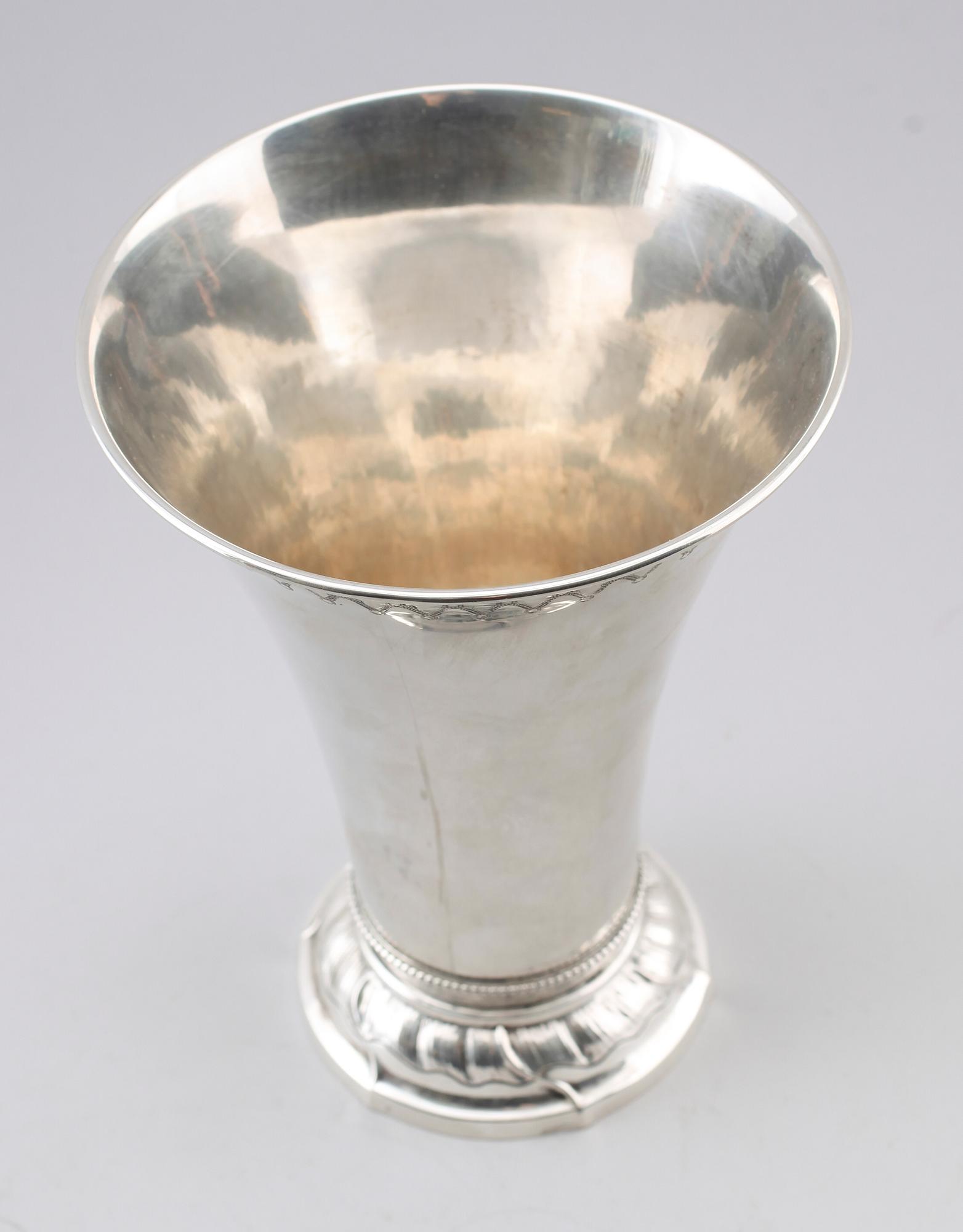 BÄGARE, silver, 1922. Total vikt ca 384 g.