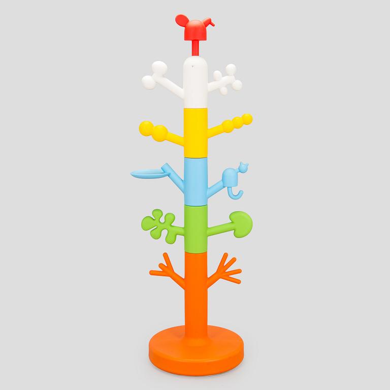 Oiva Toikka, klädhängare, "Paradise Tree", Me Too Collection, för Magis, Italien, 2009.