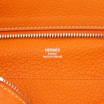 Hermès, a "Good news" shoulder bag France 2010.