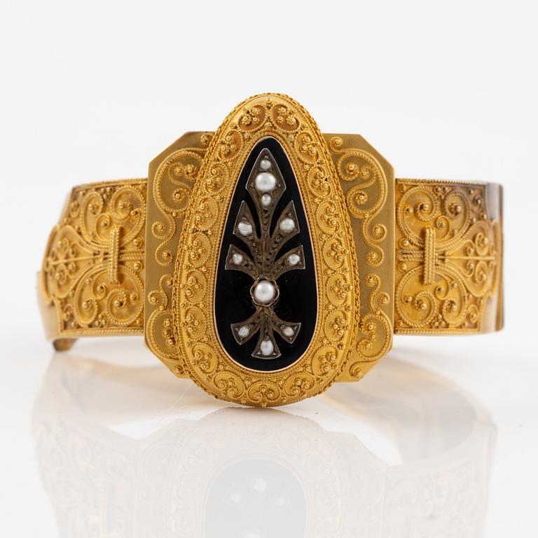 Bracelet 14K gold with enamel details and pearl, damaged.