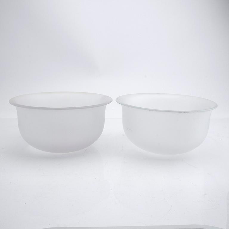 Signe Persson-Melin, a set of two glass bowls "Frost" for Boda 1970s.