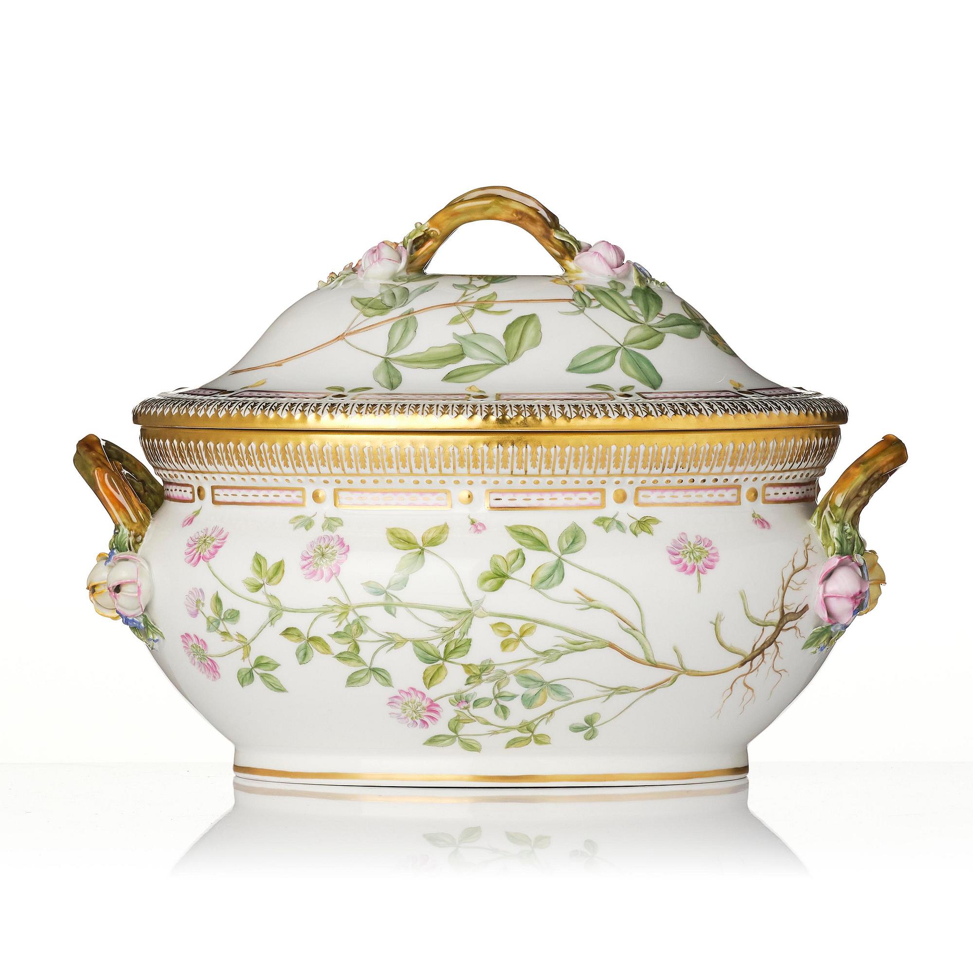 A Royal Copenhagen 'Flora Danica' tureen with cover and stand, Denmark, 20th century.
