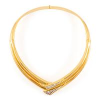 A necklace in 18K gold with round brilliant-cut diamonds.