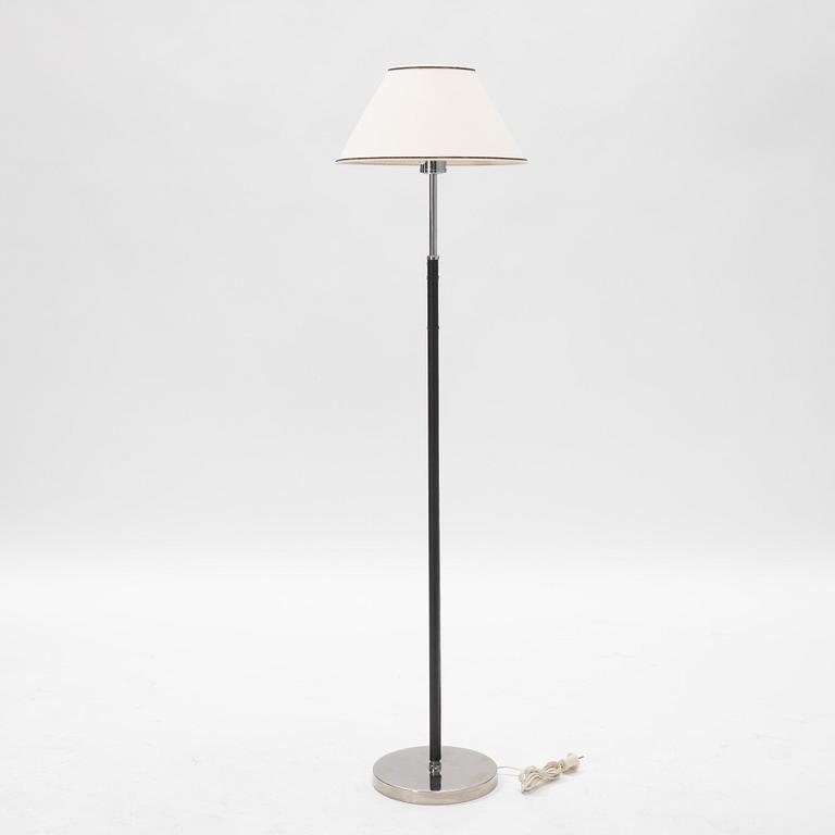 A model '588G' floor light, Ateljé Lyktan, Åhus, Sweden, later part of the 20th Century.