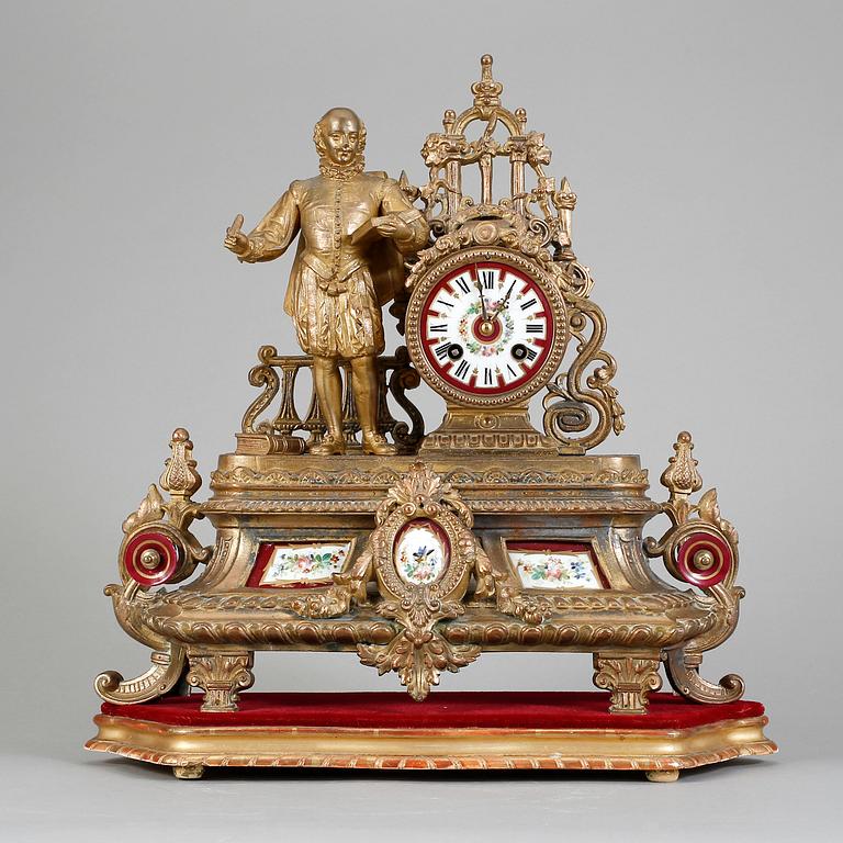 BORDSPENDYL, bronserad metall och porslin, 1800-talets slut.