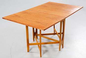 A table by Bent Winge for Kleppes Møbelfabrik in Norway from the second halt of the 20th century.