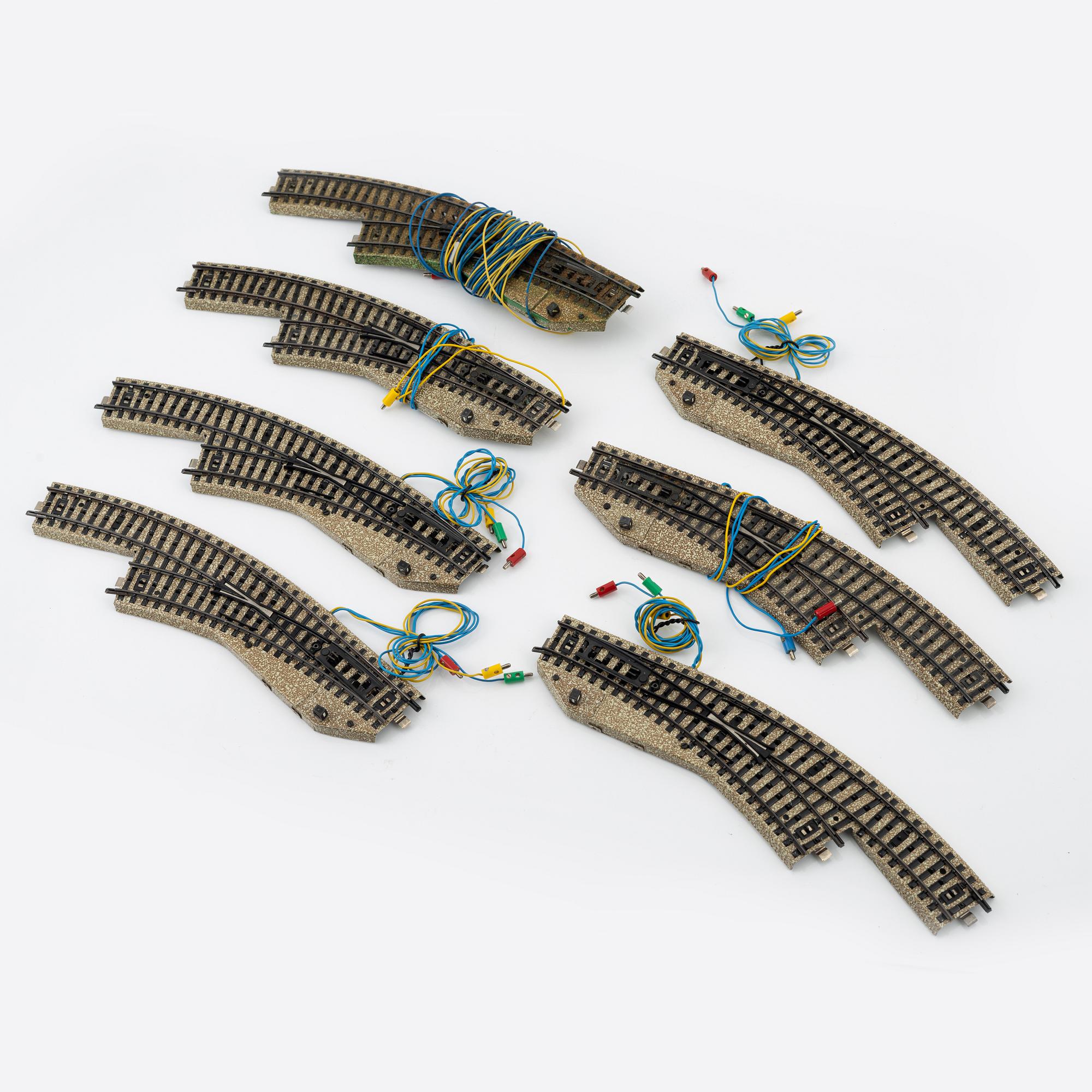 Märklin, växlar, elektriska, 8 par samt 2 korsväxlar.