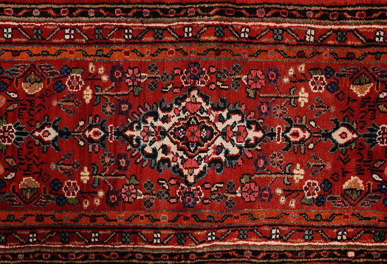 GALLERIMATTA, Hamadan, sent 1900-tal, ca 300x80 cm.