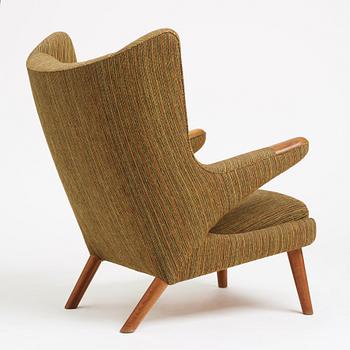 Hans J. Wegner, fåtölj, "Bamse", modell AP19, AP-stolen, Danmark, 1950-60-tal.