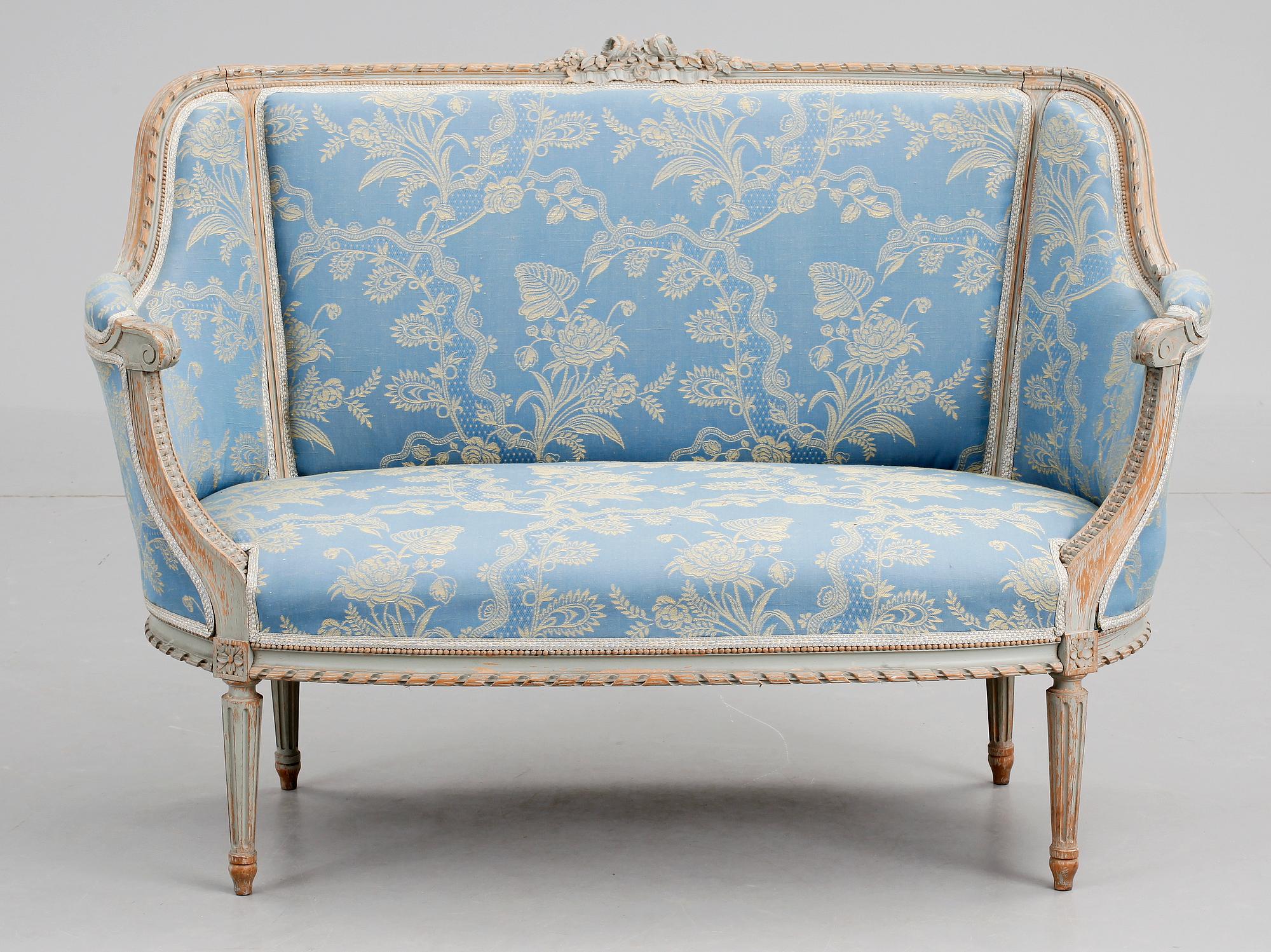 SOFFA, Louis XVI-stil, omkring sekelskiftet 1900.