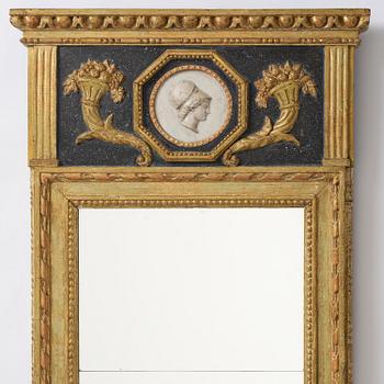 A late Gustavian giltwood mirror by E. Wahlberg (master in Stockholm ca 1760-1811).