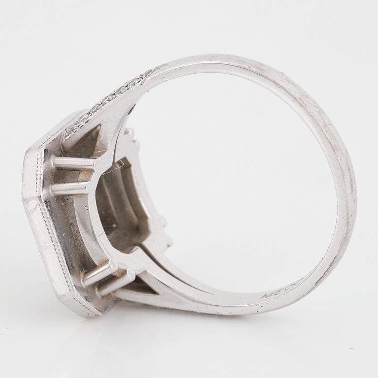 Sapphire and diamond ring.