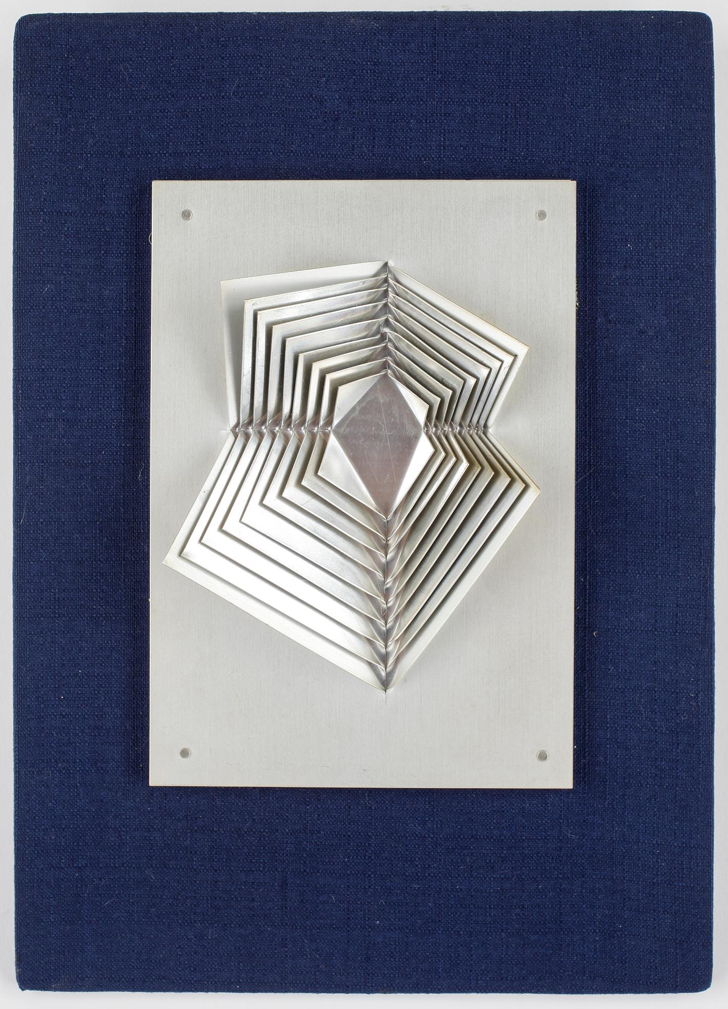 ARNE JONES, väggrelief,  aluminium, signerad och daterad 1964-68.