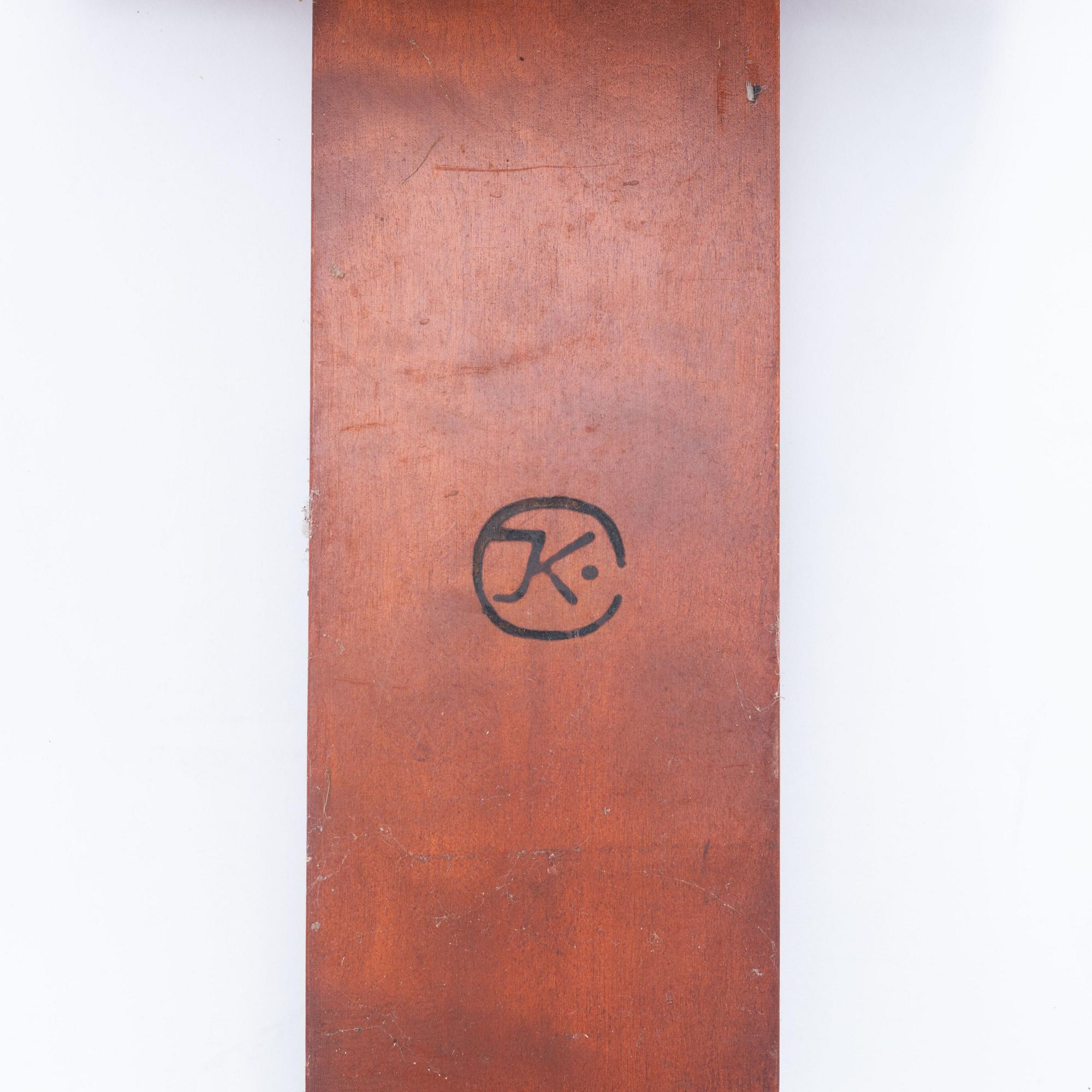 John Kandell, hylla, "Pilaster", Källemo AB, Värnamo, 1900-talets slut.