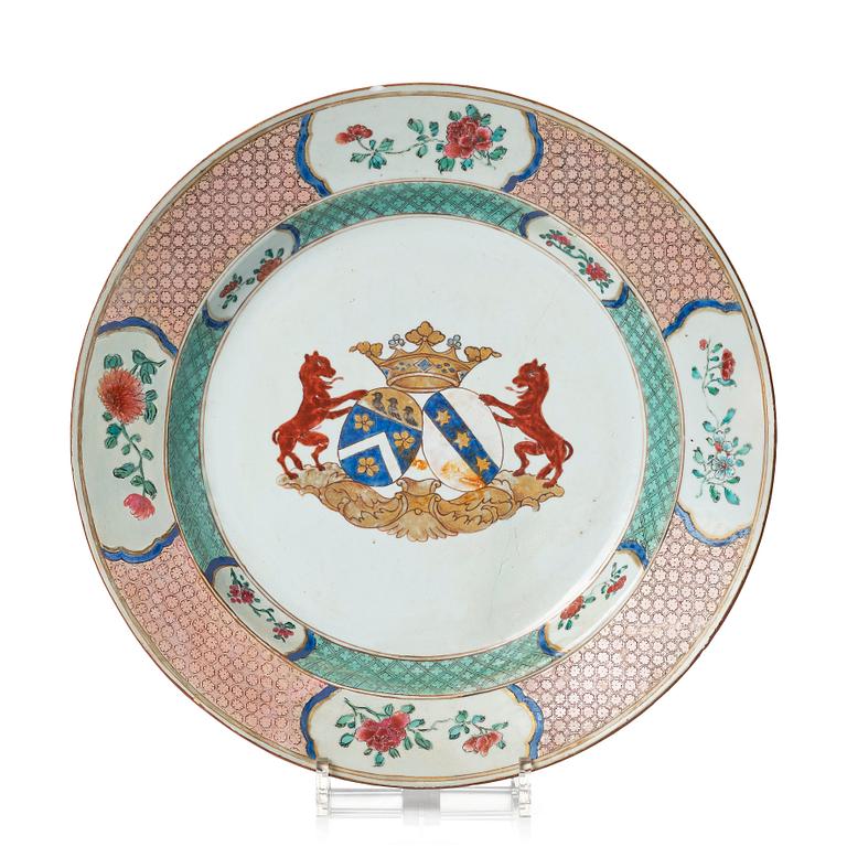 A Chinese armorial famille rose dish. Qing dynasty, Qianlong (1736-95).