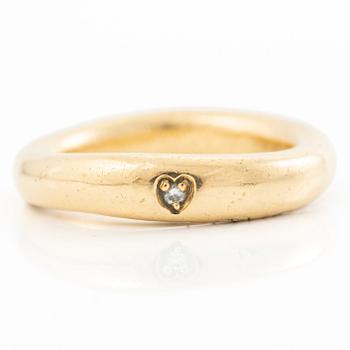 Ole Lynggaard, ring, 18K guld med briljantslipad diamant.