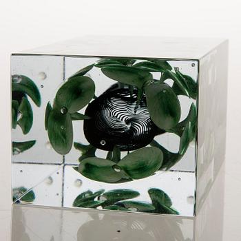 Oiva Toikka, JUBILEE CUBE, glass, signed Oiva Toikka Nuutajärvi 2008 16/200.